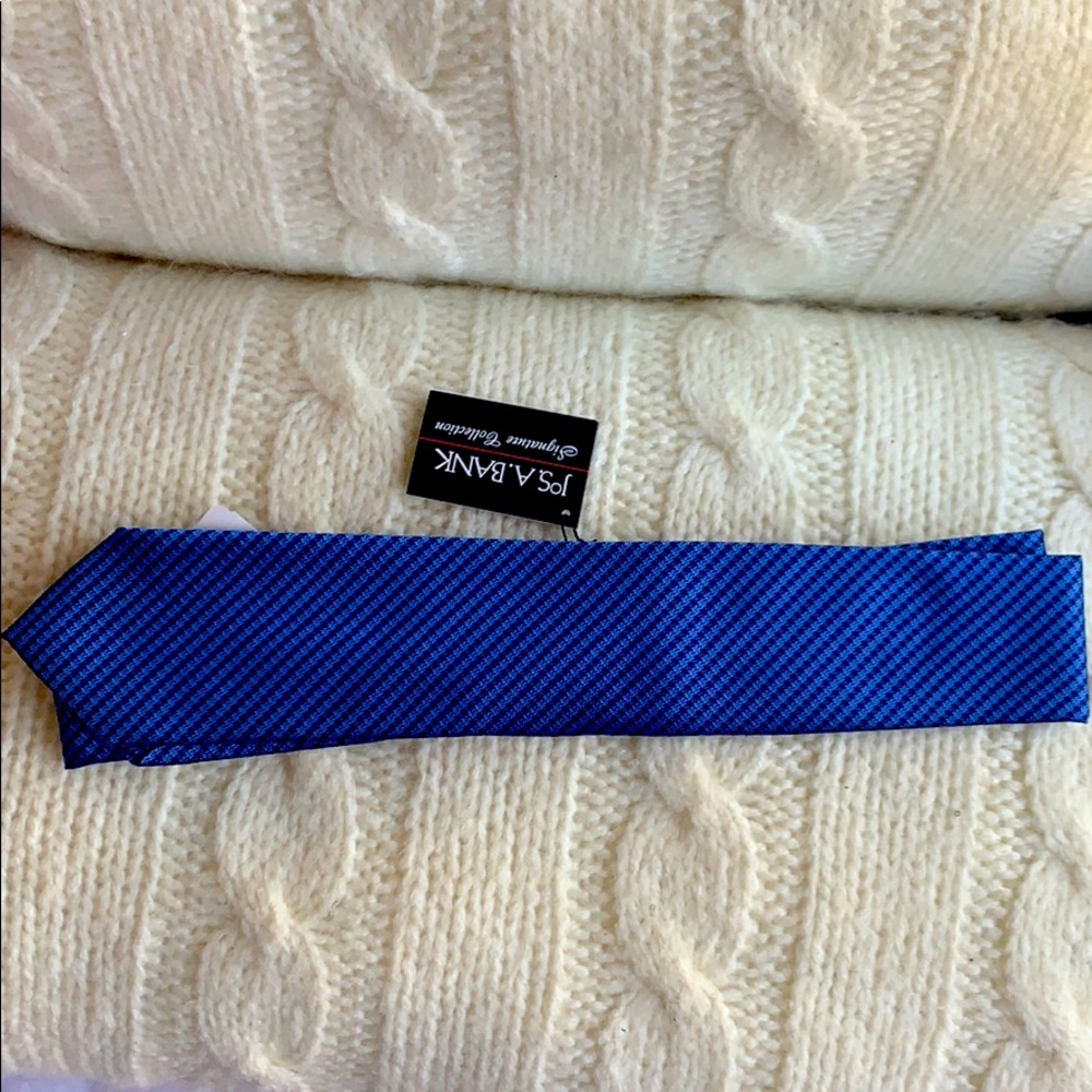 JoS. A. BANK Signature Collection Tie